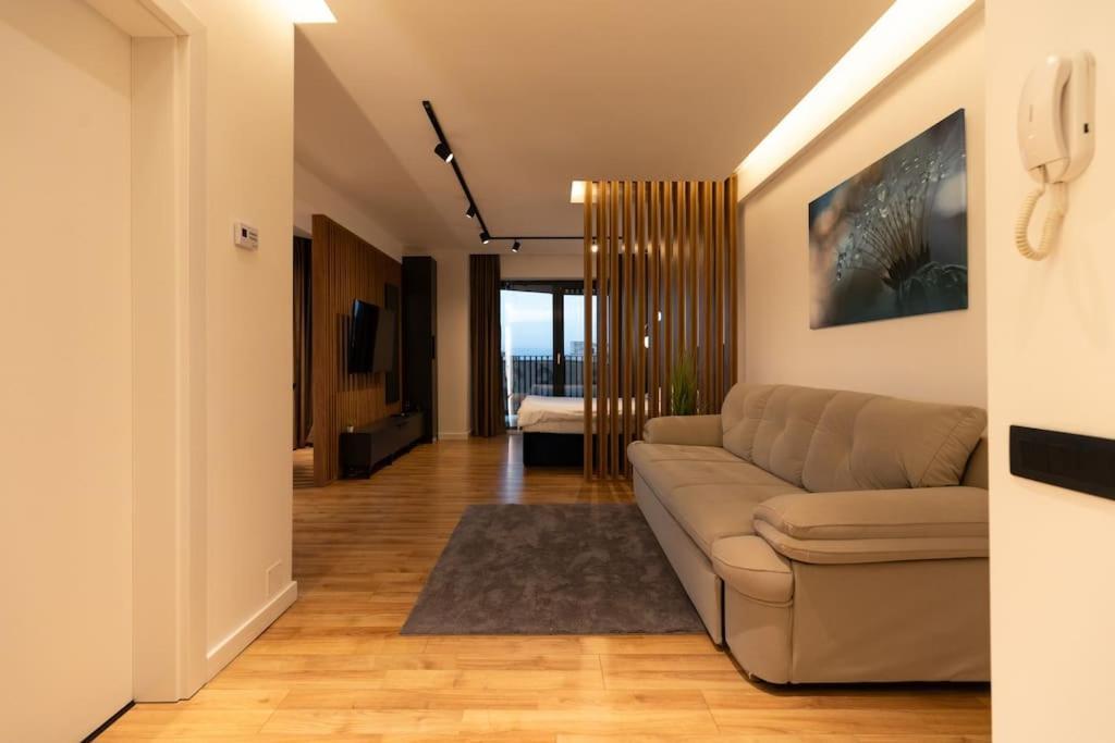 Nest Inn Azure Apartment Клуж-Напока Екстер'єр фото