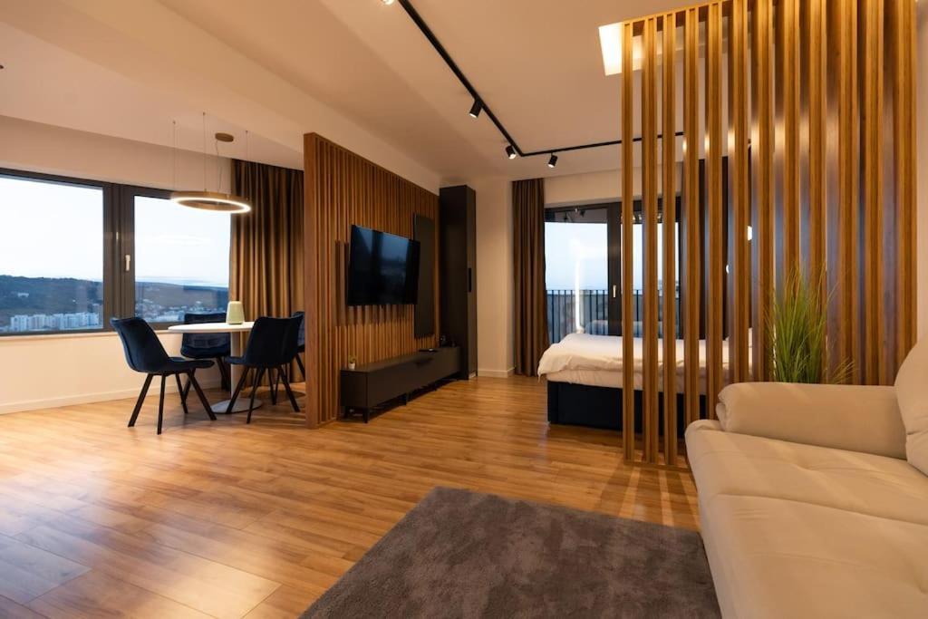 Nest Inn Azure Apartment Клуж-Напока Екстер'єр фото